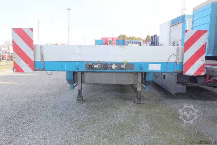 Låglast-semitrailer för transport av byggmaskiner de angelis pianale carrellone rampe 3 assi usato