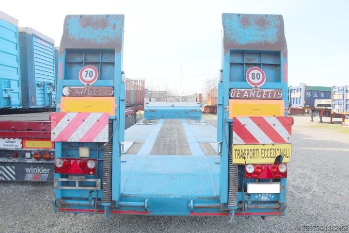 Låglast-semitrailer för transport av byggmaskiner de angelis pianale carrellone rampe 3 assi usato