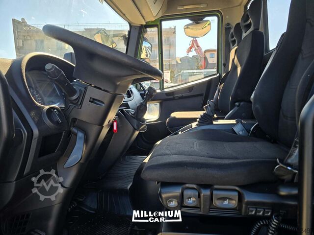 Samochód ciężarowy typu furgon Iveco EUROCARGO 160E25 GRU E CASSONE 2016 EURO