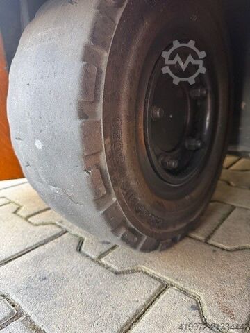 Električni viljuškar za 3 točka Still RX50-16