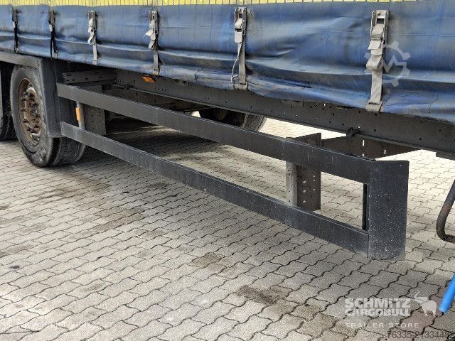 Auflieger mit Pritsche & Plane Schmitz Cargobull Curtainsider Mega