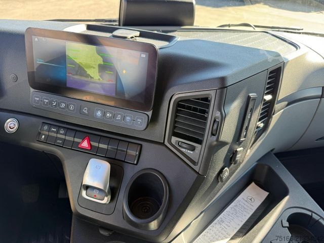 Samochód ciężarowy z plandeką typu platforma MERCEDES-BENZ ACTROS 1832 L Pritsche/Plane 7,20 m LBW 1,5 T