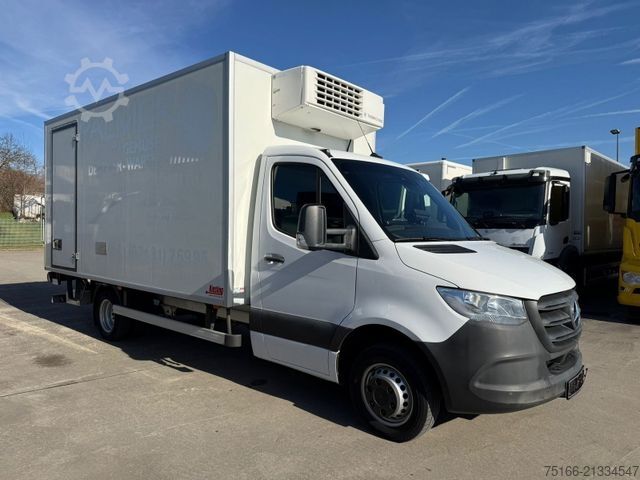 Koelwagen met geïsoleerde laadbak MERCEDES-BENZ SPRINTER 516 CDI Kühlkoffer LBW 0,75 T*MOTOR NEU