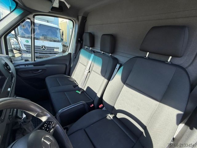 Koelwagen met geïsoleerde laadbak MERCEDES-BENZ SPRINTER 516 CDI Kühlkoffer LBW 0,75 T*MOTOR NEU