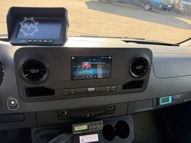 Koelwagen met geïsoleerde laadbak MERCEDES-BENZ SPRINTER 516 CDI Kühlkoffer LBW 0,75 T*MOTOR NEU