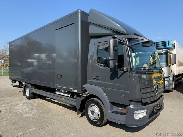 Furgon sa rashladnim sandukom MERCEDES-BENZ ATEGO 821 L Kühlkoffer 4,30 m LBW 1 T*MITSUBISHI