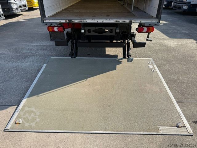 Furgon sa rashladnim sandukom MERCEDES-BENZ ATEGO 821 L Kühlkoffer 4,30 m LBW 1 T*MITSUBISHI