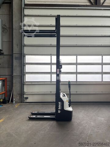 Στοιβαχτές παλετών Bobcat LSM12N-i  Neugerät!!!