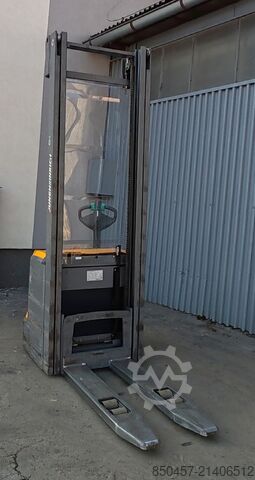 Στοιβαχτές παλετών Jungheinrich EJC 214 4.1m/ 2019y/ 3108mh Batt2025