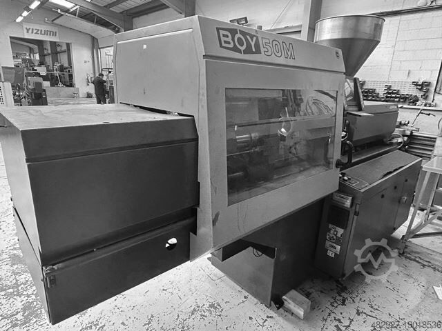Maşină de laminat injectare Boy 35M