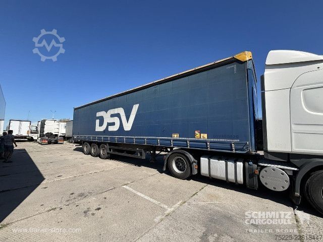 Nyitott ponyvás félpótkocsi Schmitz Cargobull Curtainsider Standard