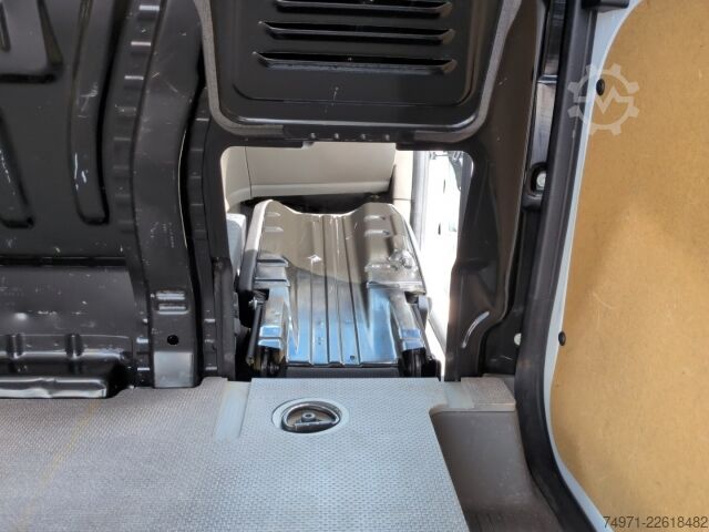 Dobozos furgon Ford Transit Connect Kasten lang 1.5D*Autom AHK PDC