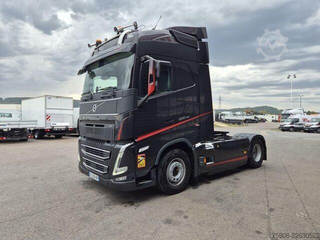 Tractor estándar Volvo FH