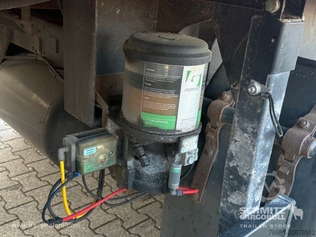 Semiremorcă frigorifică Schmitz Cargobull Tiefkühler Standard Ladebordwand