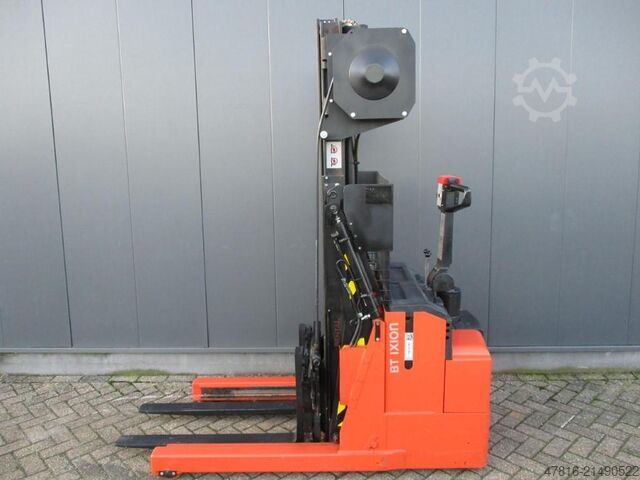 Hoogheffende palletwagen TOYOTA RWE120