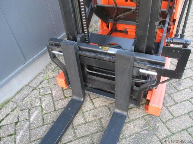 Hoogheffende palletwagen TOYOTA RWE120