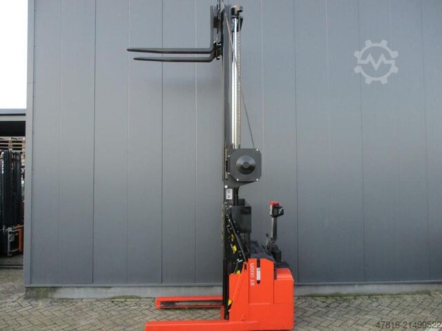 Hoogheffende palletwagen TOYOTA RWE120