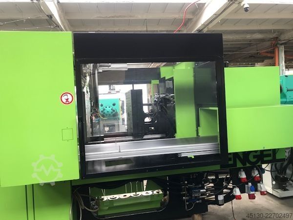 Spuitgietmachine Engel Victory 330/110 Tech / Produktionslinie