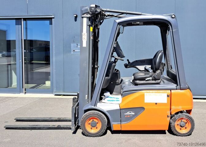 Elektrische vorkheftruck met 4 wielen Linde E16P-02