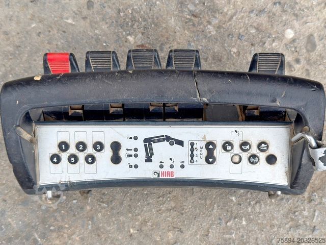Macara montată pe camion IVECO TRAKKER 360 * Kipper 7,10m* KRAN/FUNK*6x4