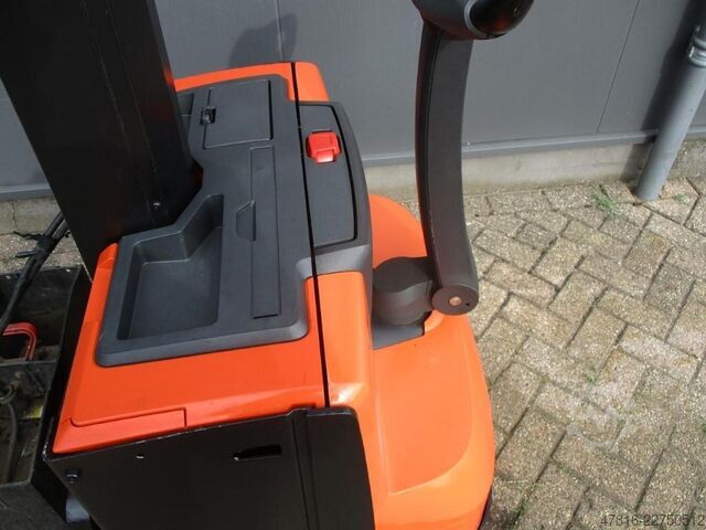 Hoogheffende palletwagen BT SWE 080L