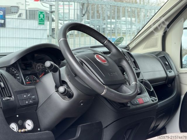 Félintegrált lakóautó MILLER Louisiana