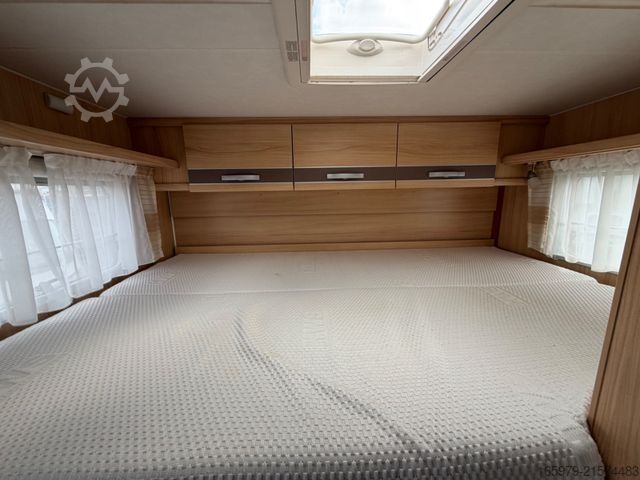 Félintegrált lakóautó SUNLIGHT T57