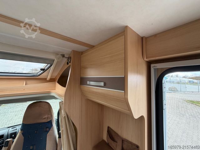 Félintegrált lakóautó SUNLIGHT T57