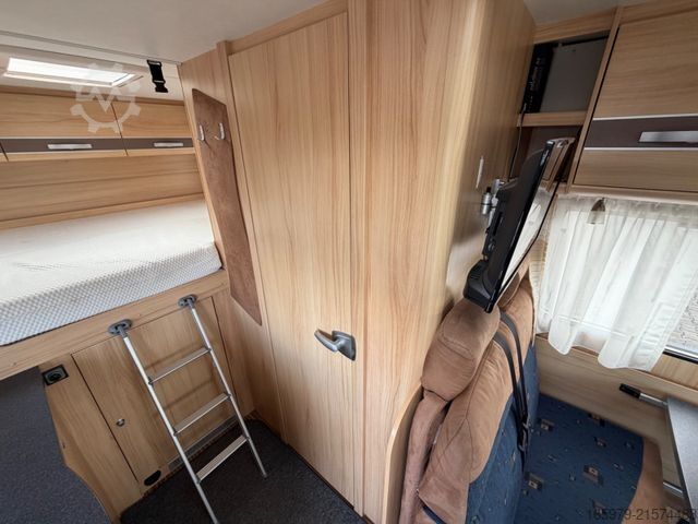 Félintegrált lakóautó SUNLIGHT T57