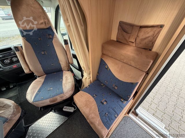 Félintegrált lakóautó SUNLIGHT T57