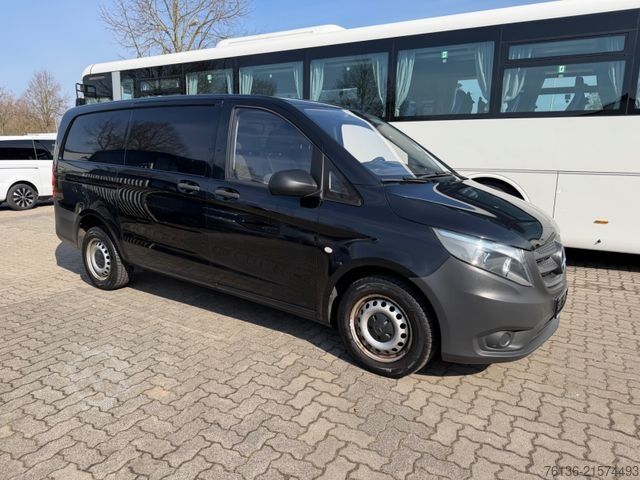 Furgoneta MERCEDES-BENZ Vito 111 CDI lang AHK 3 Sitzer