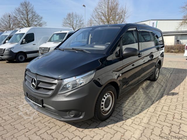 Furgoneta MERCEDES-BENZ Vito 111 CDI lang AHK 3 Sitzer