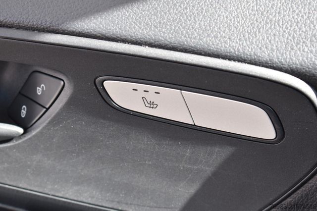 Kleinbus MERCEDES-BENZ Vito Mixto 114 CDI 4x4 kompakt Autom. 5 Sitzer