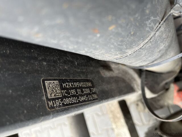 Wózek widłowy z silnikiem wysokoprężnym Linde H80D-02/900