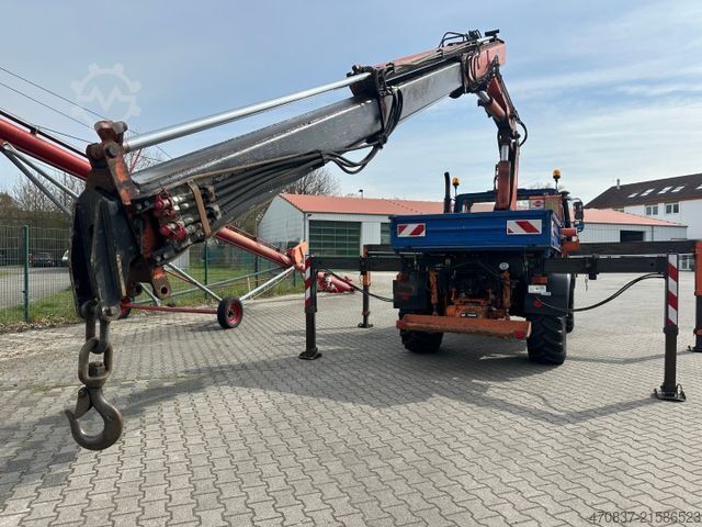 Ciężarówka z płaską platformą UNIMOG U 427 4x4 / Kran Atlas 130 / Winde