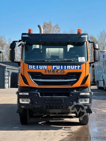 Betonblander lastbil IVECO AD 340 8x4 BB Liebherr HTM 904 Betonmischer 9m³