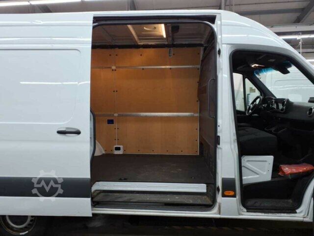 Furgoneta Mercedes-Benz Sprinter 317 CDI,L2H2,Automatik,Kamera,Navi