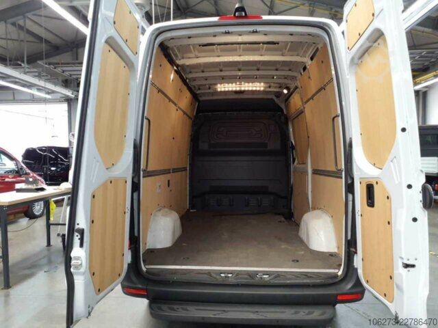 Furgoneta Mercedes-Benz Sprinter 317 CDI,L2H2,Automatik,Kamera,Navi