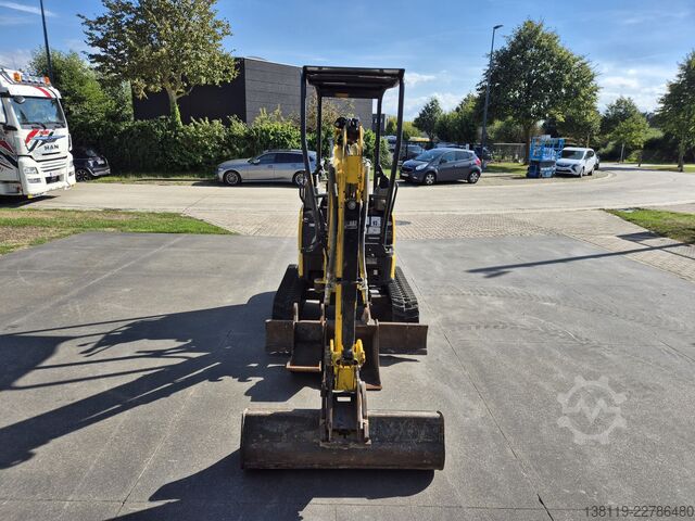 Minikoparka yanmar ViO17