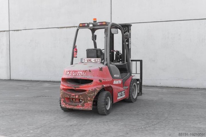 Chariot élévateur à fourche Manitou MI 30 D