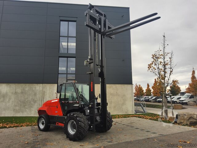 All-terrain forklift Manitou M 70-2