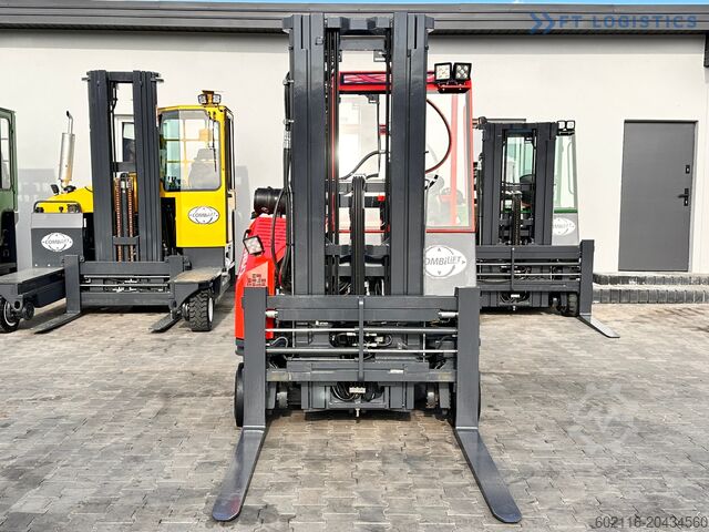 Carretilla elevadora de 4 vías Combilift C3000CB / LPG / TRIPLEX MAST / 5500MM