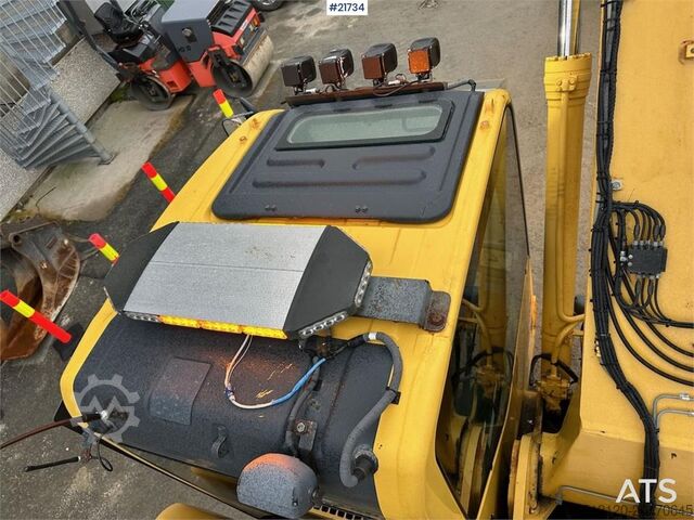 Koparka gąsienicowa Komatsu PC228USLC-8 excavator w/ 3 buckets and tiltrotator