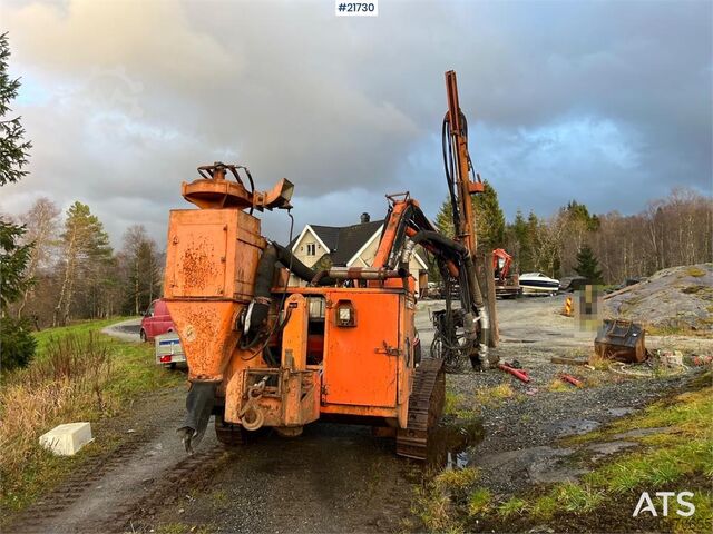 Maszyna do wiercenia w ziemi Tamrock DHA400 Drilling rig w/ CPR 438L hammer
