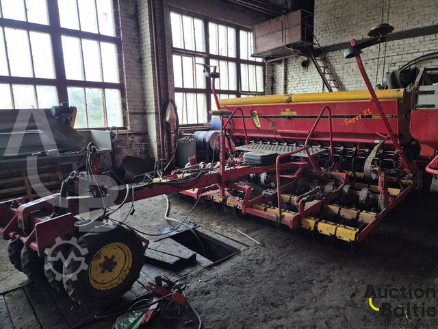 Siewnik Väderstad Rapid400C