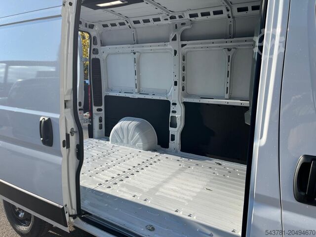 Minibüs FIAT Ducato 35 L2H2 AHK CarPlay RüKa Allwetterreifen