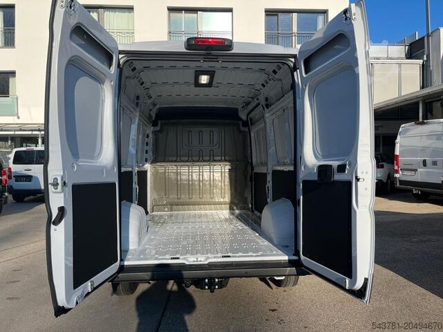 Minibüs FIAT Ducato 35 L2H2 AHK CarPlay RüKa Allwetterreifen