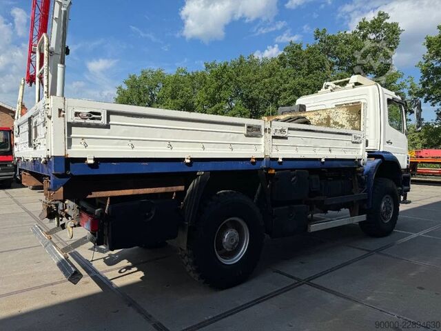 Remorque à plate-forme Mercedes-Benz Axor 1829 A 4x4 - R