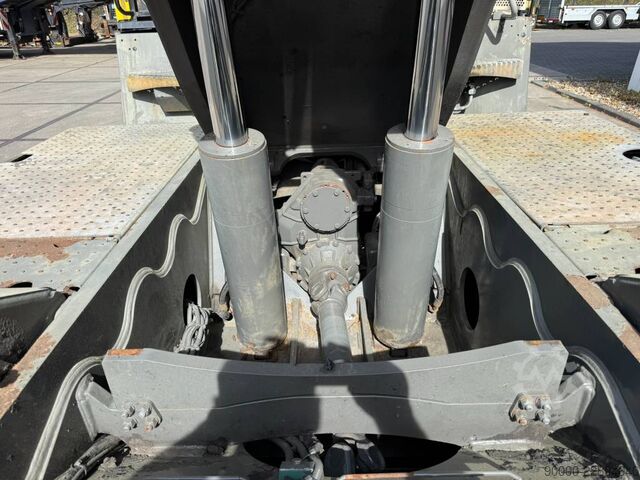 Tracteur de terminal Terberg RT 283