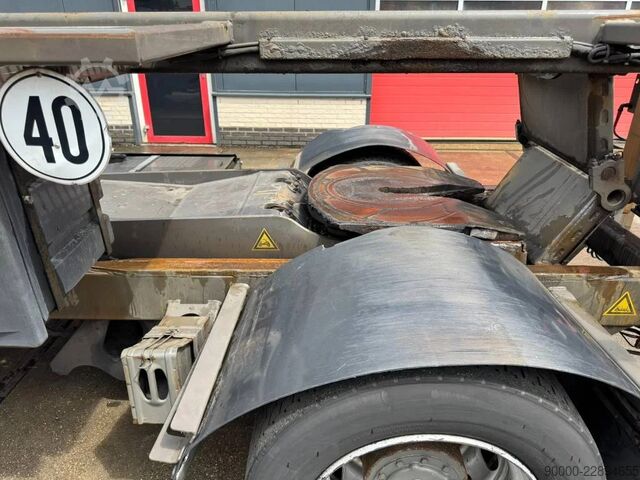 Tracteur de terminal Terberg BC 182